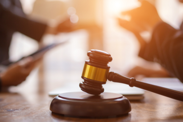 Dr. Jonatas Lucena alerta: perfis de redes sociais sem proteção adequada podem gerar grandes riscos jurídicos.