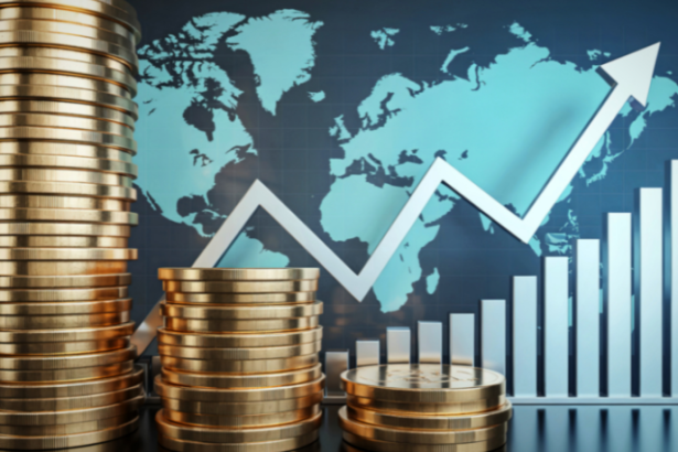 Ediney Jara de Oliveira analisa como a economia global conectada acelera a digitalização do dinheiro.